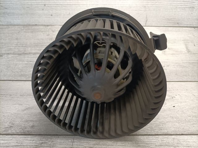 bontott RENAULT CLIO III Fűtőmotor (Klímás)