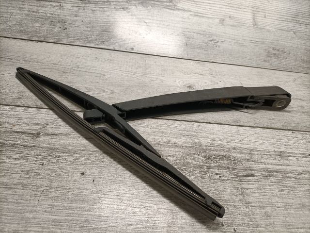 bontott RENAULT CLIO III Hátsó Ablaktörlő Kar