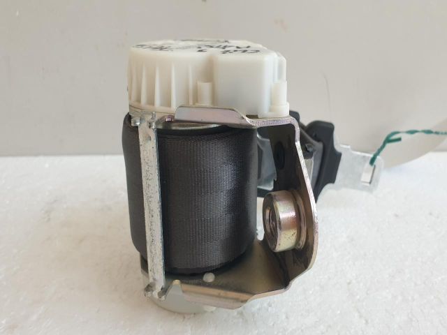 bontott RENAULT CLIO III Hátsó középső Biztonsági Öv