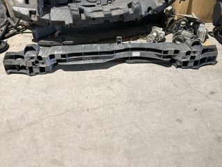 bontott RENAULT CLIO III Hátsó Lökhárító Merevítő (Fém)