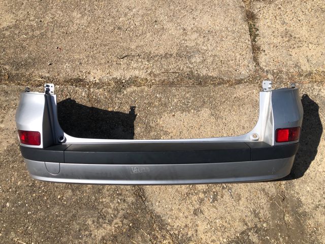 bontott RENAULT CLIO III Hátsó Lökhárító (Részeivel)