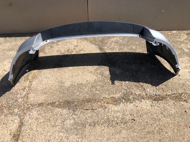 bontott RENAULT CLIO III Hátsó Lökhárító (Részeivel)