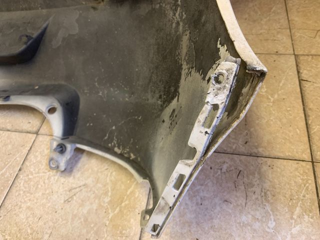 bontott RENAULT CLIO III Hátsó Lökhárító (Üresen)