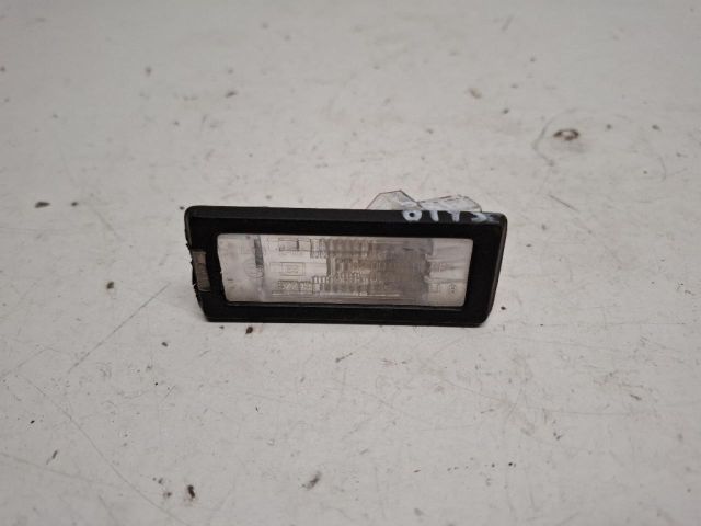 bontott RENAULT CLIO III Hátsó Rendszámtábla Világítás