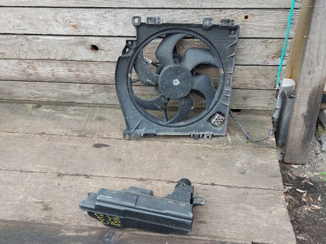 bontott RENAULT CLIO III Hűtőventilátor Motor