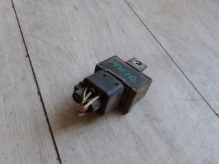 bontott RENAULT CLIO III Izzító Relé
