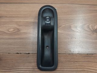 bontott RENAULT CLIO III Jobb első Ablakemelő Kapcsoló