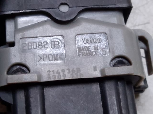 bontott RENAULT CLIO III Jobb első Ablakemelő Kapcsoló