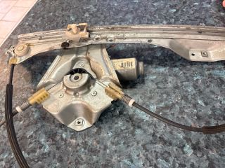 bontott RENAULT CLIO III Jobb első Ablakemelő Szerkezet (Elektromos)