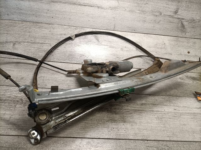 bontott RENAULT CLIO III Jobb első Ablakemelő Szerkezet (Elektromos)