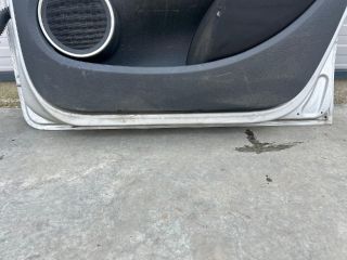 bontott RENAULT CLIO III Jobb első Ajtó (Üres lemez)