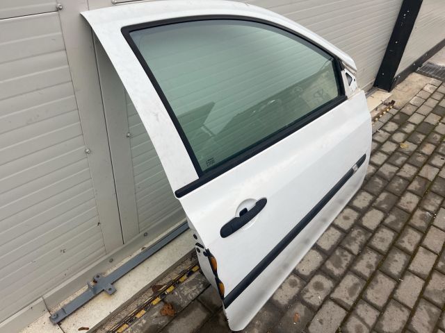 bontott RENAULT CLIO III Jobb első Ajtó (Üres lemez)