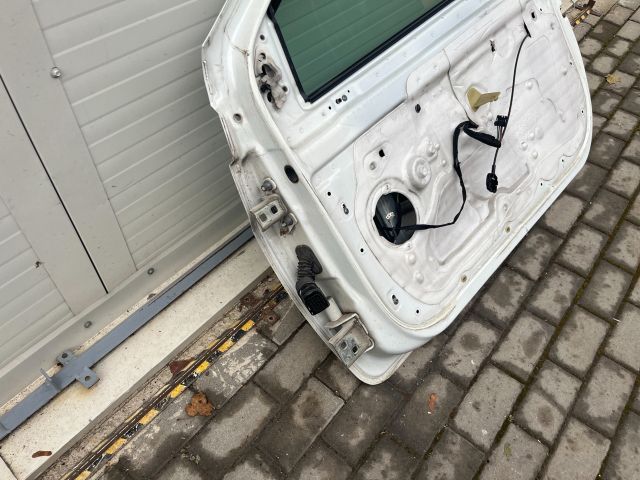 bontott RENAULT CLIO III Jobb első Ajtó (Üres lemez)