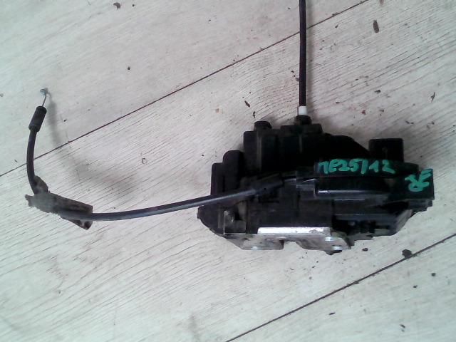 bontott RENAULT CLIO III Jobb első Ajtózár