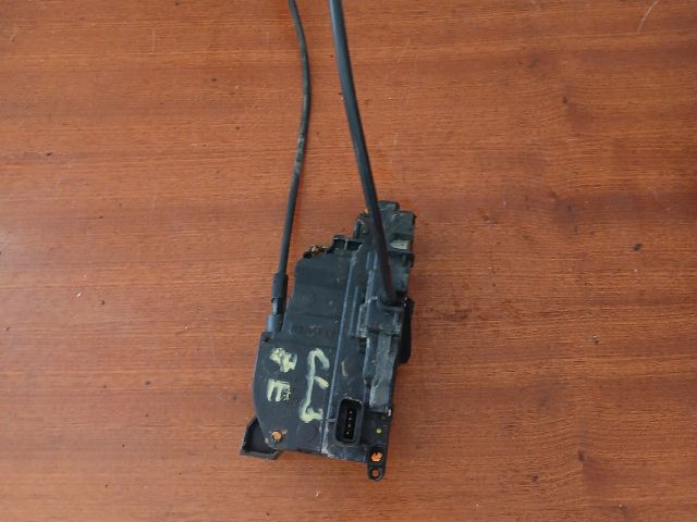 bontott RENAULT CLIO III Jobb első Ajtózár