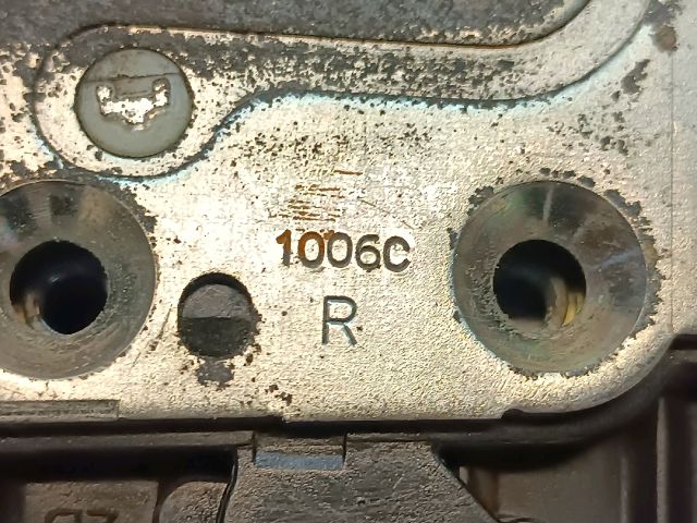 bontott RENAULT CLIO III Jobb első Ajtózár