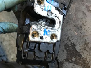 bontott RENAULT CLIO III Jobb első Ajtózár