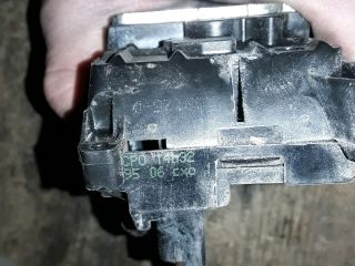 bontott RENAULT CLIO III Jobb első Ajtózár