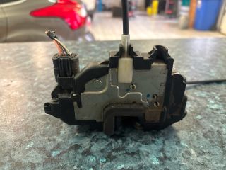 bontott RENAULT CLIO III Jobb első Ajtózár