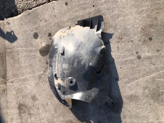 bontott RENAULT CLIO III Jobb első Első Dobbetét (Kerékjárati, Műanyag)