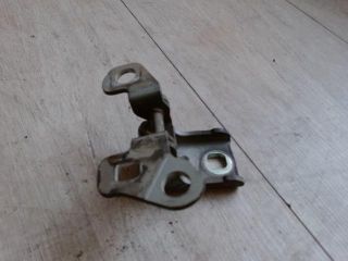 bontott RENAULT CLIO III Jobb első Felső Zsanér