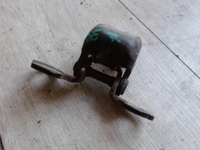 bontott RENAULT CLIO III Jobb első Felső Zsanér