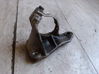 bontott RENAULT CLIO III Jobb első Féltengely Tartó