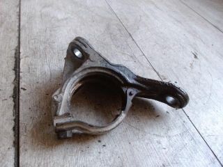 bontott RENAULT CLIO III Jobb első Féltengely Tartó