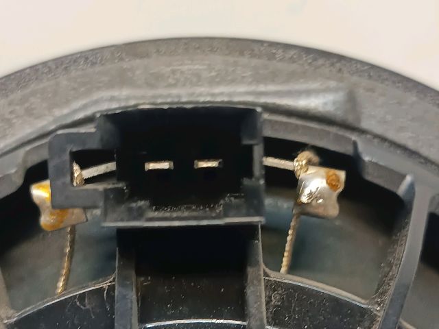 bontott RENAULT CLIO III Jobb első Hangszóró