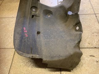 bontott RENAULT CLIO III Jobb első Hátsó Dobbetét (Kerékjárati, Műanyag)