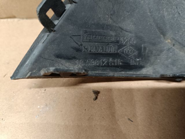 bontott RENAULT CLIO III Jobb első Lökhárító Díszléc