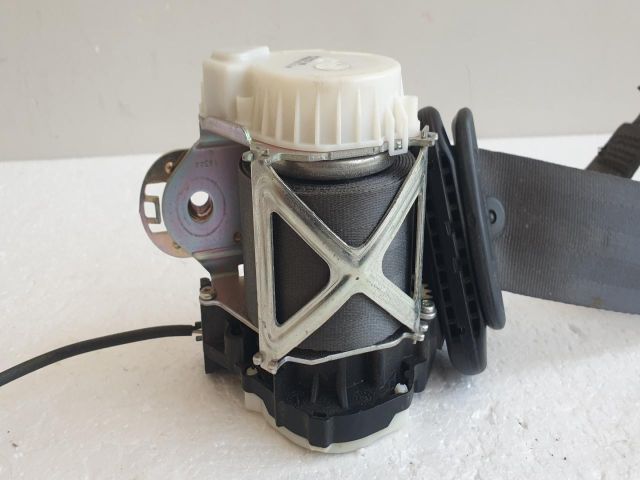 bontott RENAULT CLIO III Jobb első Övfeszítő