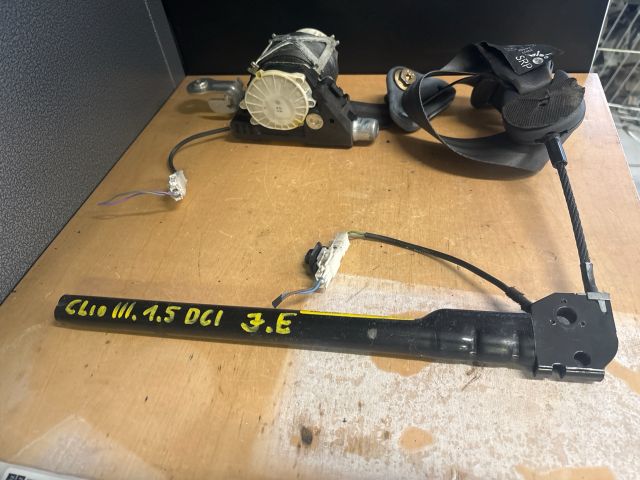 bontott RENAULT CLIO III Jobb első Övfeszítő