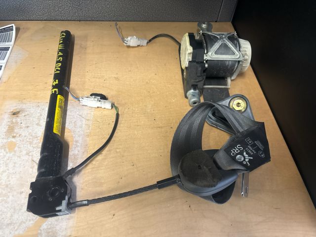 bontott RENAULT CLIO III Jobb első Övfeszítő