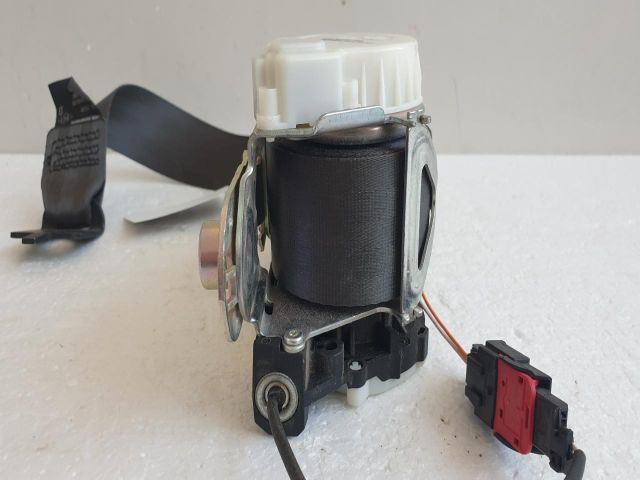 bontott RENAULT CLIO III Jobb első Övfeszítő