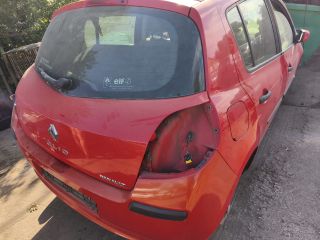 bontott RENAULT CLIO III Jobb első Sárvédő