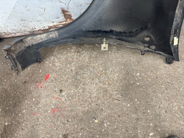 bontott RENAULT CLIO III Jobb első Sárvédő