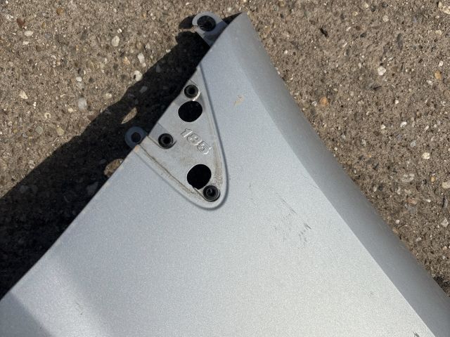 bontott RENAULT CLIO III Jobb első Sárvédő