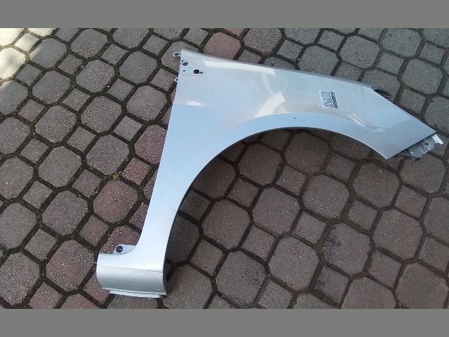 bontott RENAULT CLIO III Jobb első Sárvédő