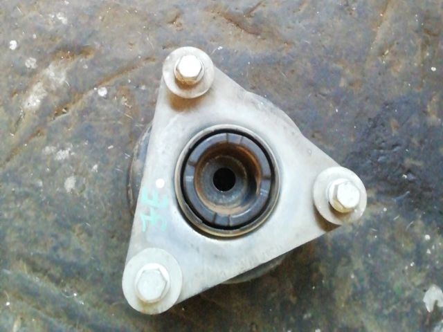 bontott RENAULT CLIO III Jobb első Toronycsapágy