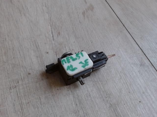 bontott RENAULT CLIO III Jobb első Ütközéscsillapító