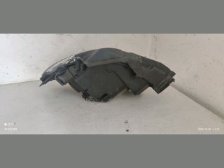 bontott RENAULT CLIO III Jobb Fényszóró