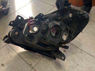 bontott RENAULT CLIO III Jobb Fényszóró