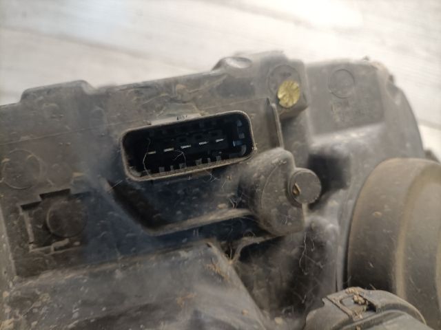 bontott RENAULT CLIO III Jobb Fényszóró