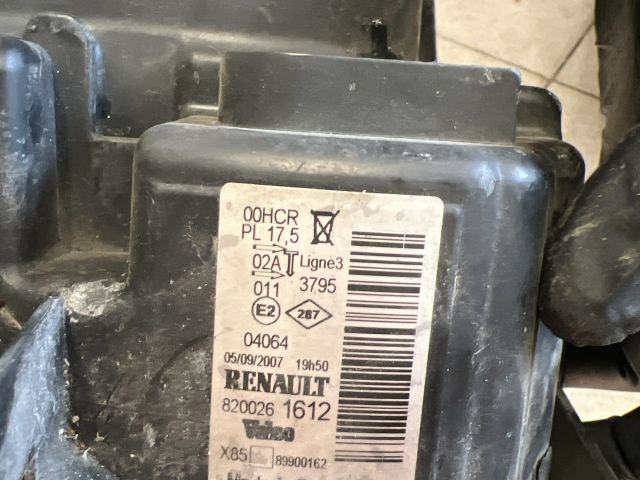 bontott RENAULT CLIO III Jobb Fényszóró