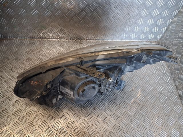 bontott RENAULT CLIO III Jobb Fényszóró