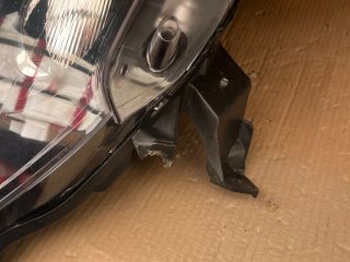 bontott RENAULT CLIO III Jobb Fényszóró