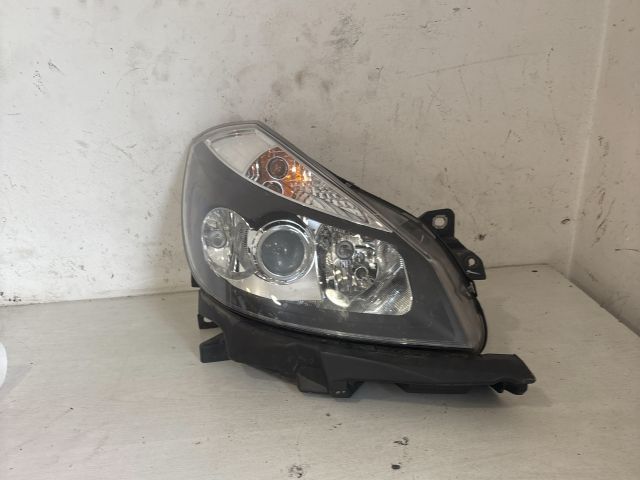 bontott RENAULT CLIO III Jobb Fényszóró