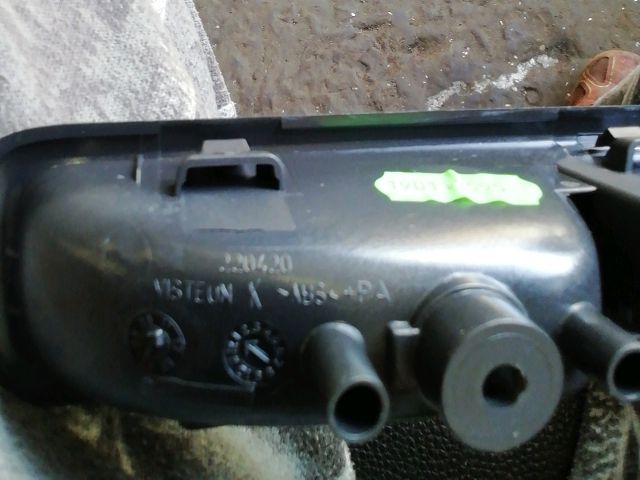 bontott RENAULT CLIO III Jobb hátsó Ablakemelő Kapcsoló