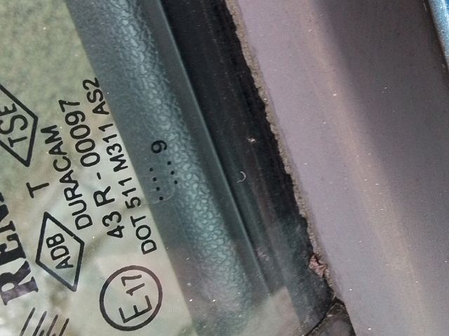 bontott RENAULT CLIO III Jobb hátsó Ajtó Kárpit